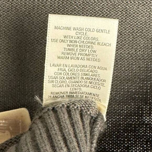 NWT ARIZONA JEAN COMPANY | Gray Argyle Button Up Cardigan Sweater | Kid's Medium - Picture 6 of 6